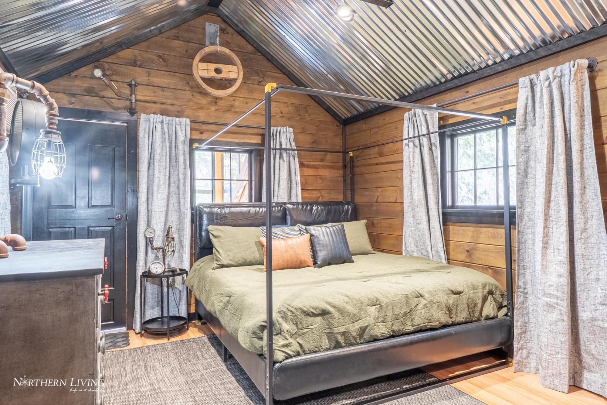 Northern Acres Lodge *