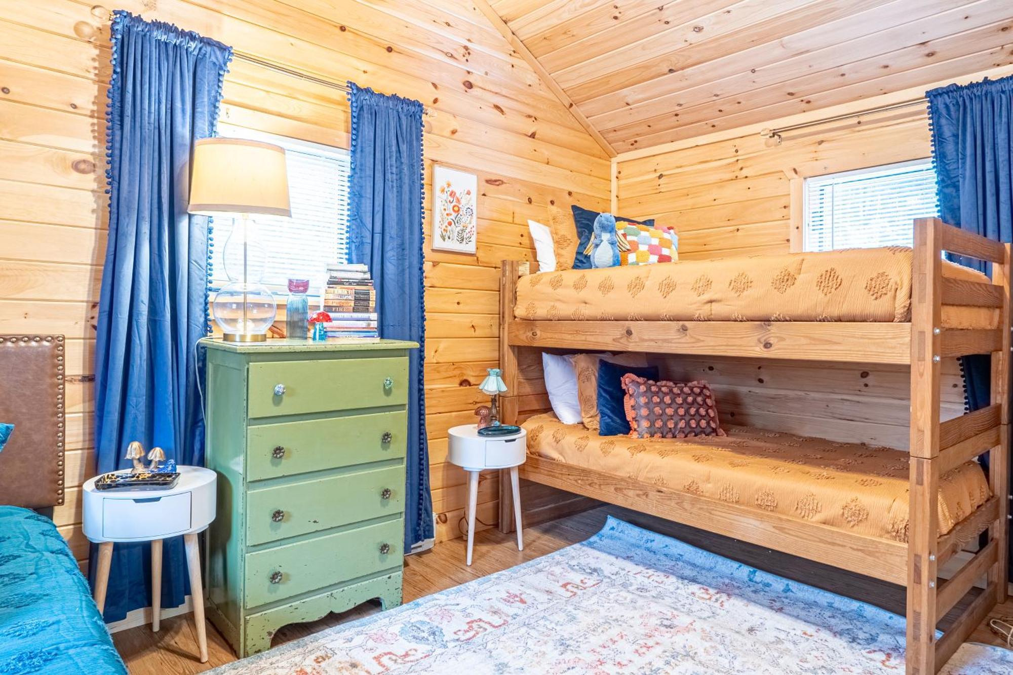 Lodge Northern Acres *