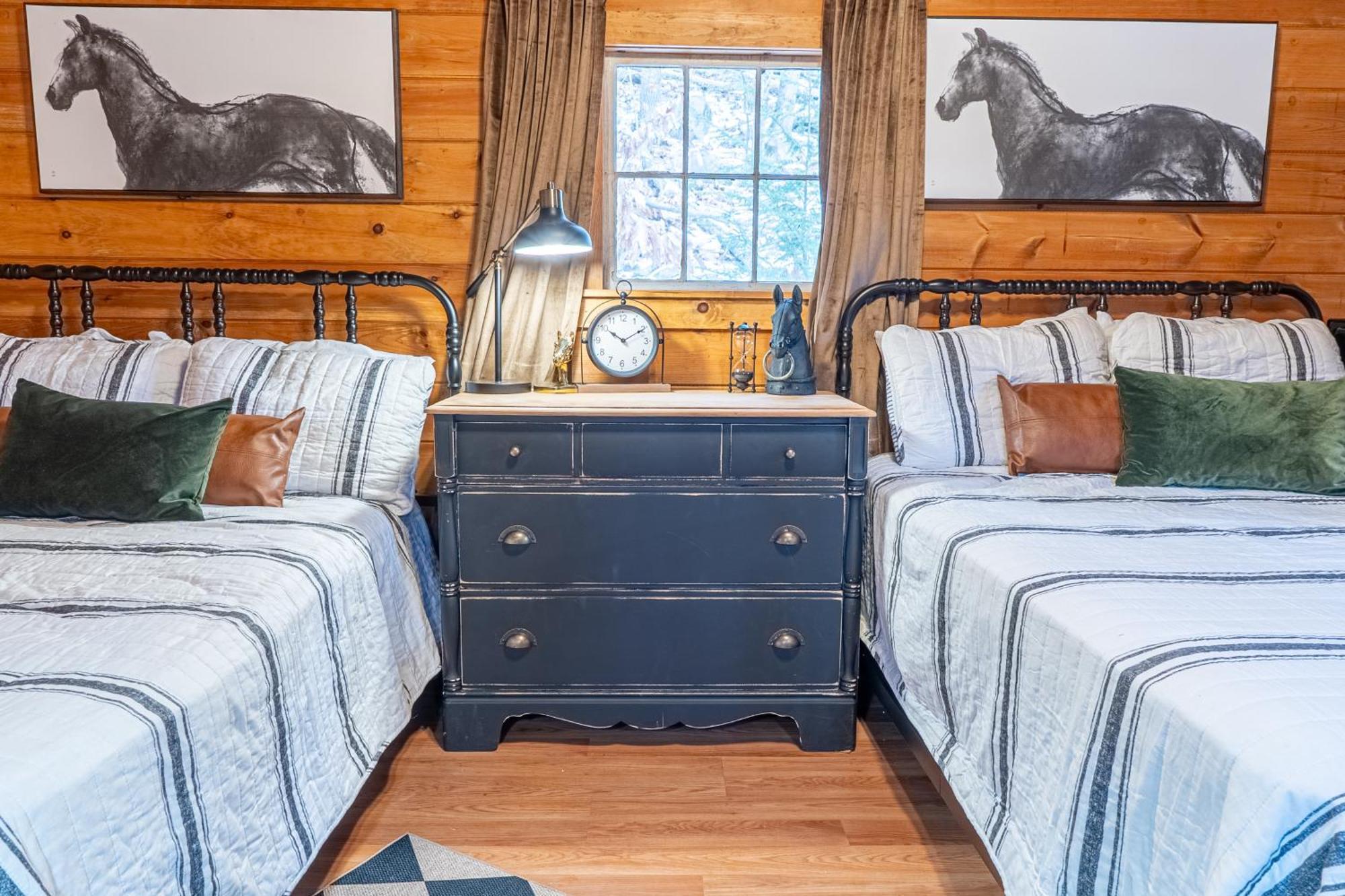 Northern Acres Lodge *